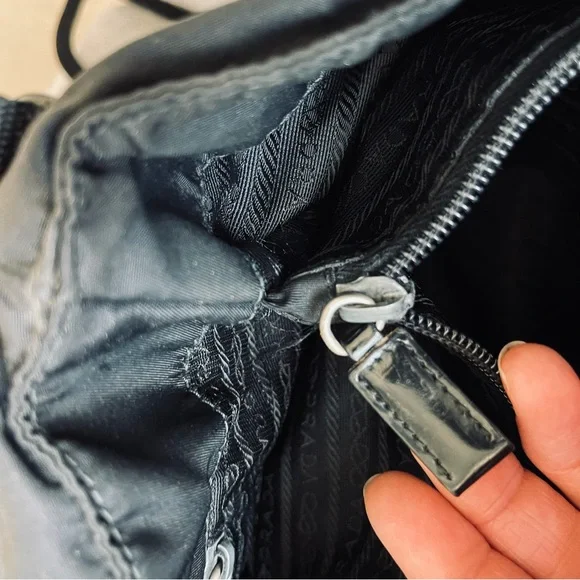 ⬇️ PRICE DROP⬇️Prada Black Nylon Crossbody Bag Adjustable strap - Picture 13 of 13